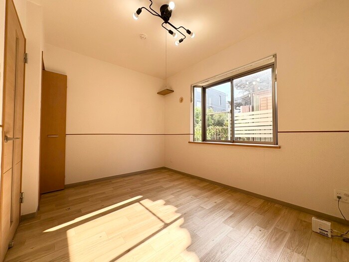 物件内観写真9　(居室)