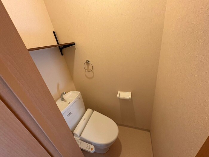 物件内観写真12　(トイレ)