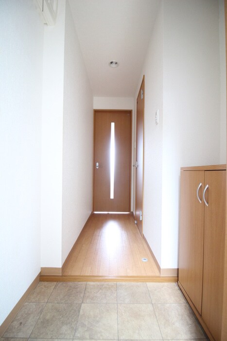 物件内観写真15　(玄関)