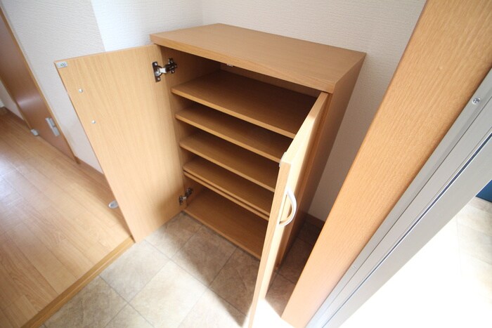 物件内観写真16　(靴箱)