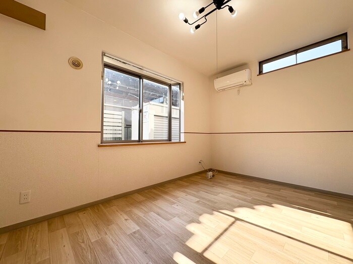 物件内観写真22　(居室)