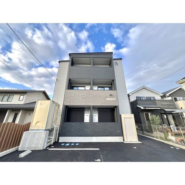 物件外観写真1　(外観写真)