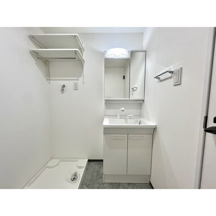 物件内観写真8　(洗面)