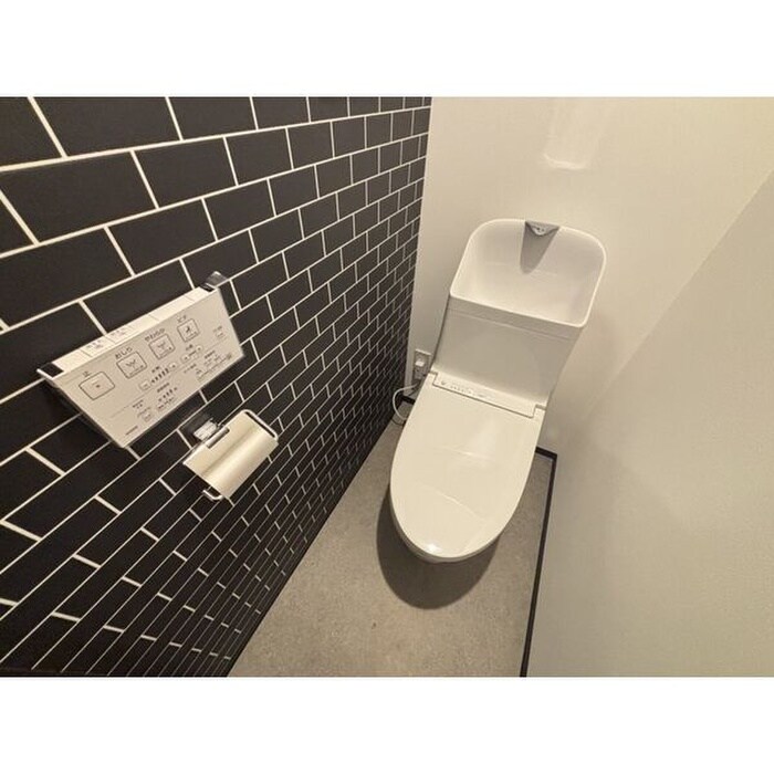 物件内観写真12　(トイレ)