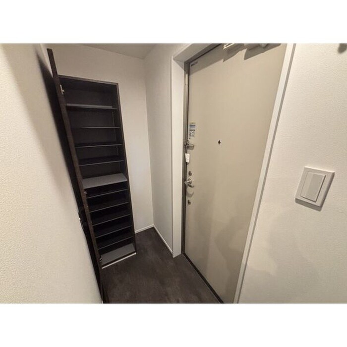 物件内観写真14　(玄関)