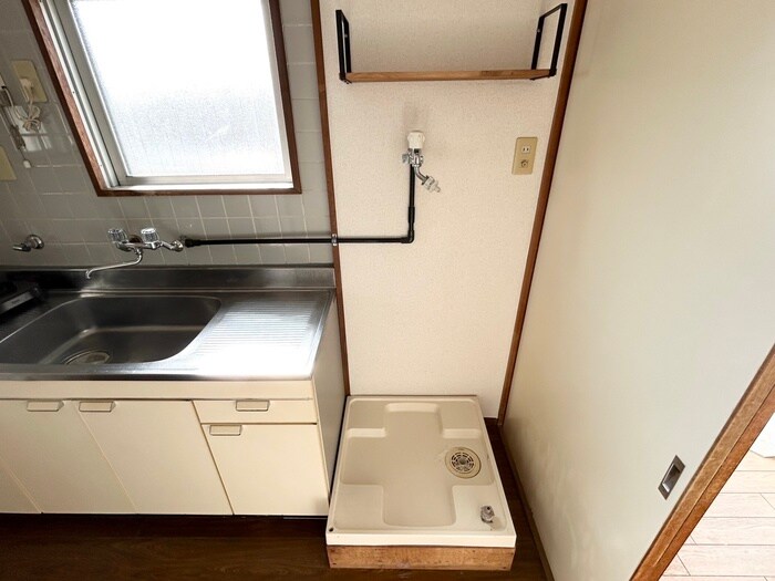 物件内観写真14　(洗濯機置場)