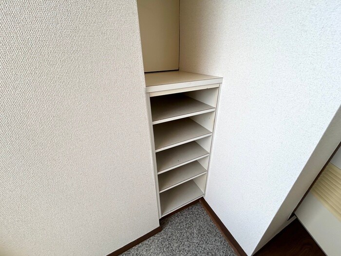 物件内観写真15　(靴箱)