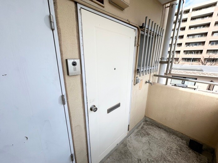 物件内観写真18　(玄関)