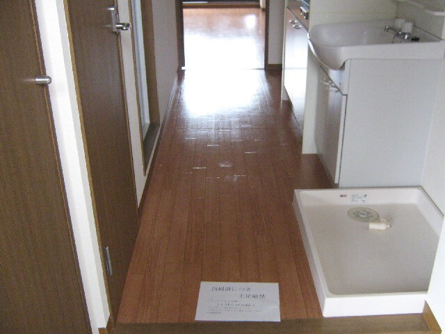 物件内観写真7　(廊下)