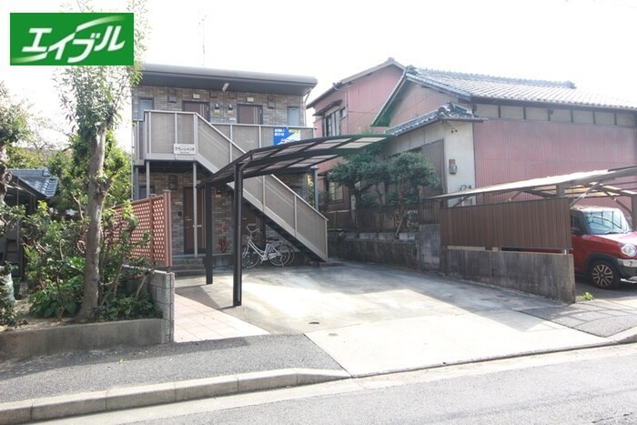 物件外観写真3　(周辺環境)