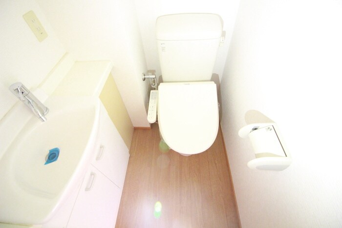 物件内観写真11　(トイレ)