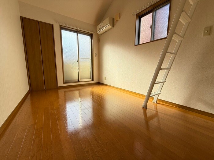 物件内観写真8　(居室)