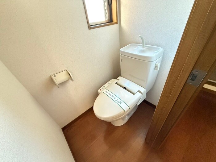 物件内観写真14　(トイレ)