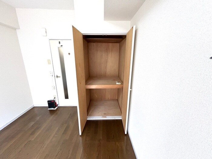 物件内観写真12　(収納)