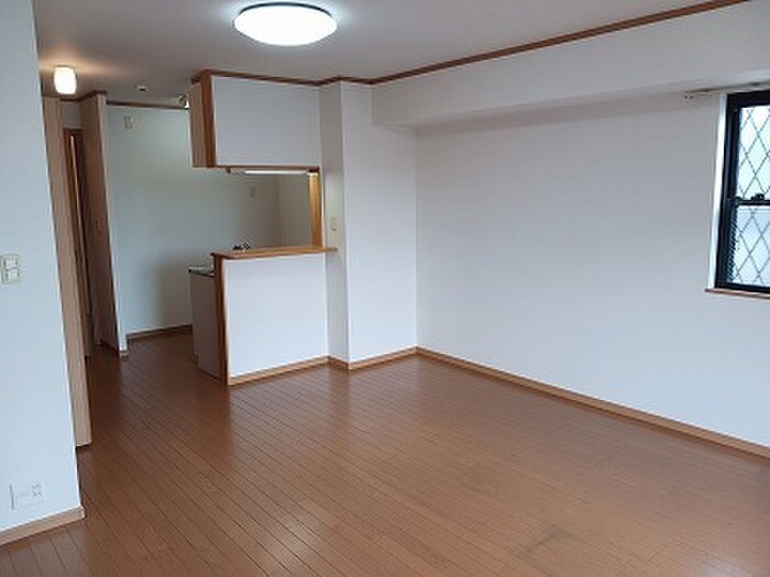 物件内観写真8　(内観写真)