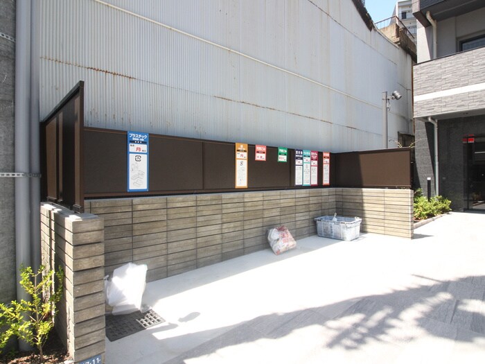 物件外観写真4　(建物設備)