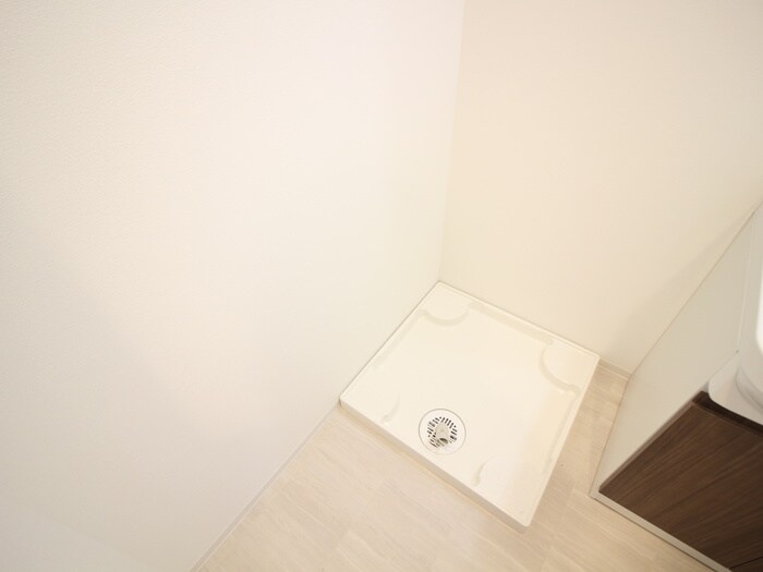 物件内観写真15　(洗濯機置場)