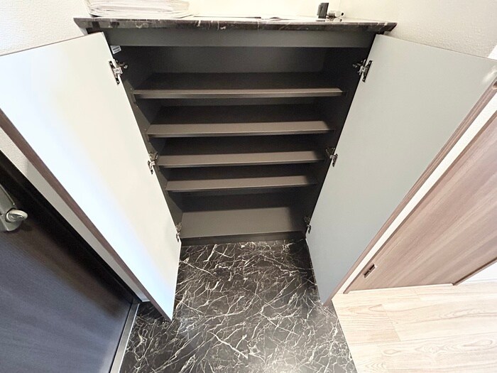 物件内観写真17　(靴箱)