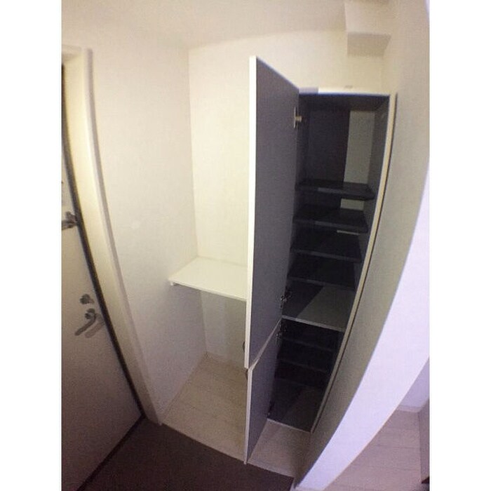 物件内観写真10　(靴箱)