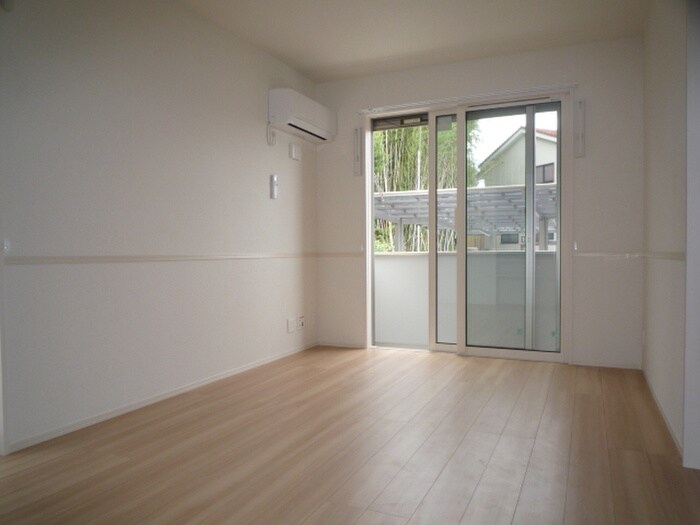 物件内観写真11　(居室)