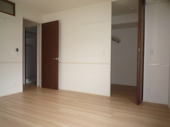 物件内観写真13　(居室)