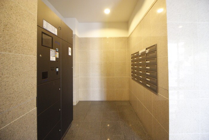 物件外観写真6　(建物設備)