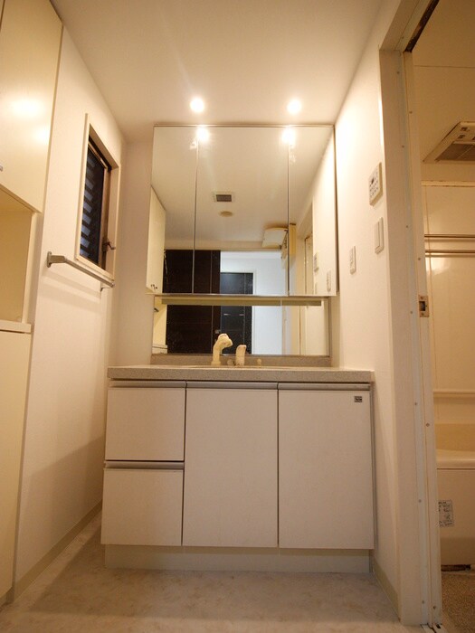 物件内観写真13　(洗面)