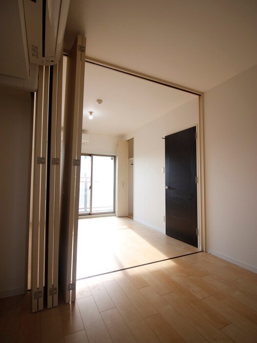 物件内観写真19　(居室)