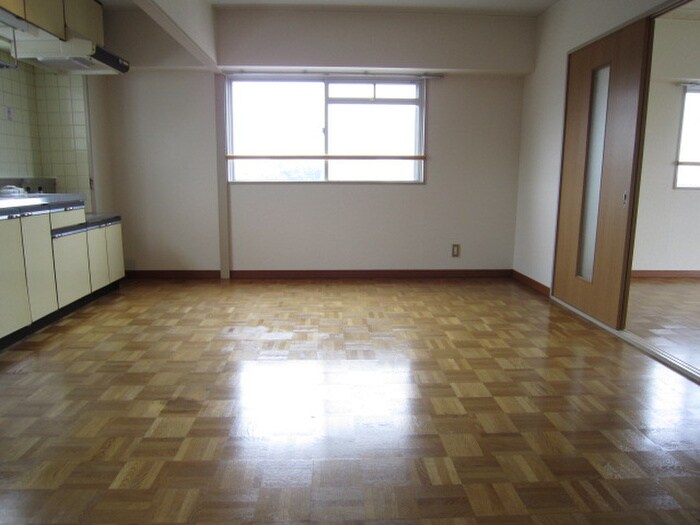 物件内観写真9　(居室)