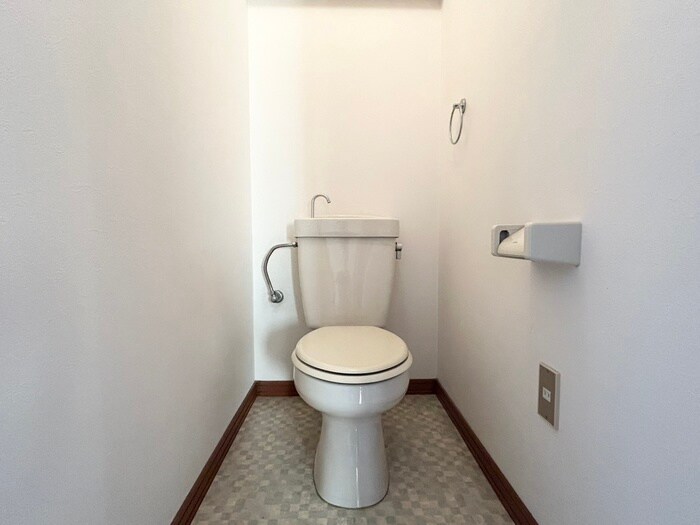 物件内観写真16　(トイレ)