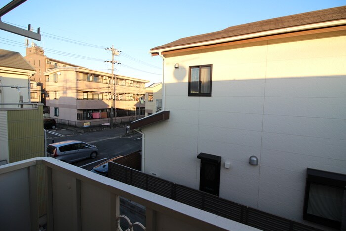 物件内観写真16　(室内からの展望)