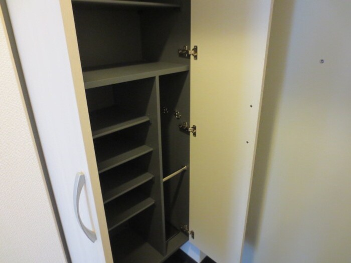 物件内観写真14　(靴箱)