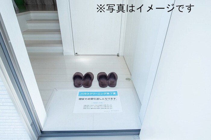物件内観写真19　(玄関)