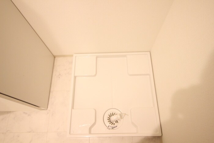 物件内観写真18　(洗濯機置場)