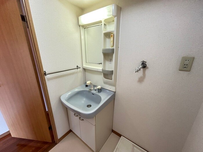 物件内観写真12　(洗面)