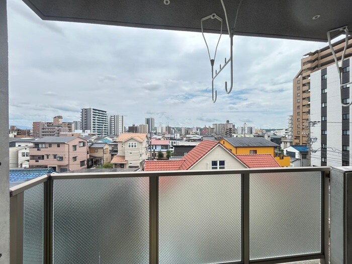 物件内観写真16　(室内からの展望)