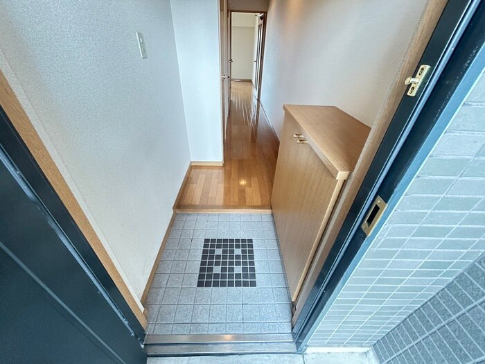 物件内観写真21　(玄関)
