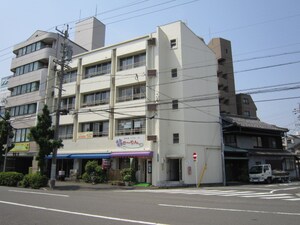 小島ビル外観写真
