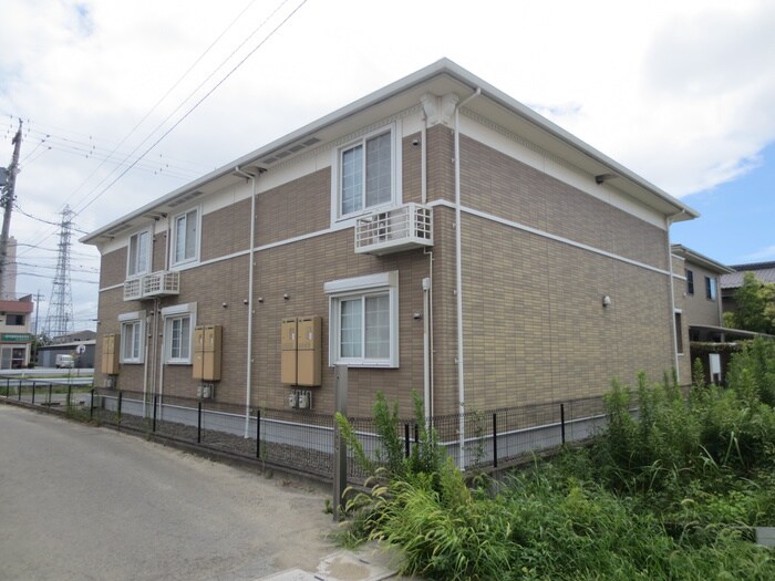 物件外観写真3　(外観写真)