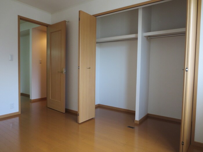 物件内観写真11　(収納)