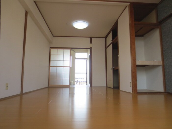 物件内観写真7　(居室)