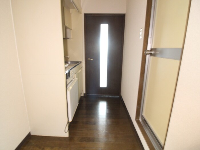 物件内観写真15　(廊下)