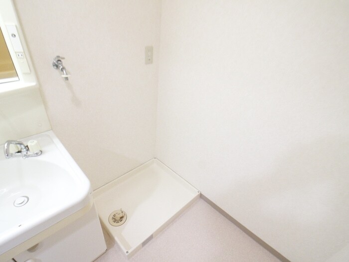 物件内観写真19　(洗濯機置場)