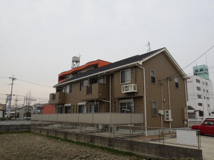 物件外観写真3　(外観写真)