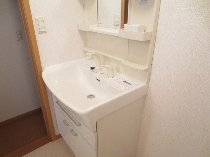 物件内観写真8　(洗面)