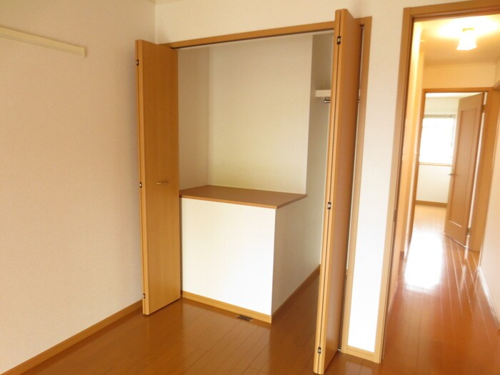 物件内観写真10　(収納)
