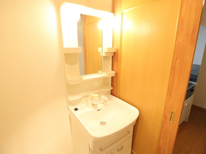 物件内観写真15　(洗面)