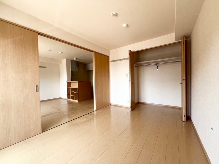 物件内観写真9　(居室)