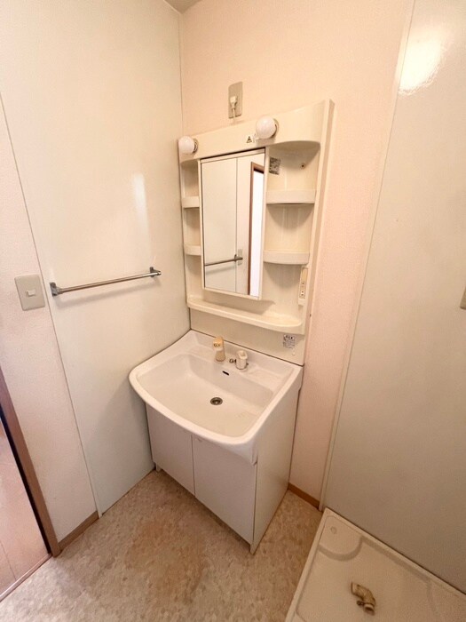 物件内観写真13　(洗面)