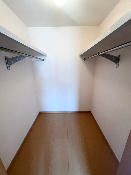 物件内観写真15　(収納)